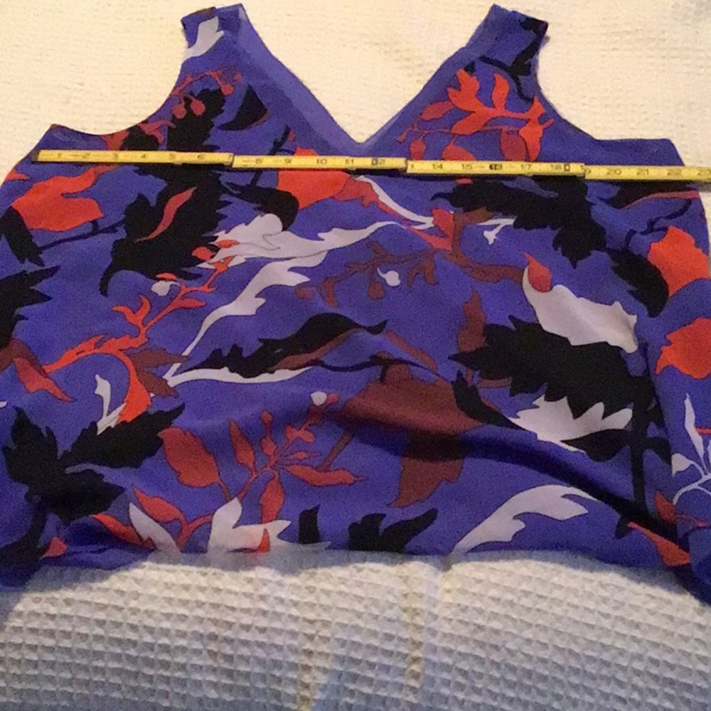 Rachel Roy Women's Plus Sleeveless V-Neck Printed size 1X NWOT